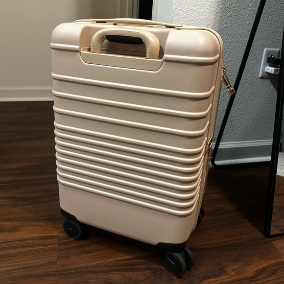 Beis Beige Carry On Roller - Picture 3 of 10